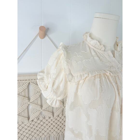 Lulus Ivory Floral Burnout Puff Sleeve Button Front Top Size XS Jacquard Blouse - Picture 6 of 13